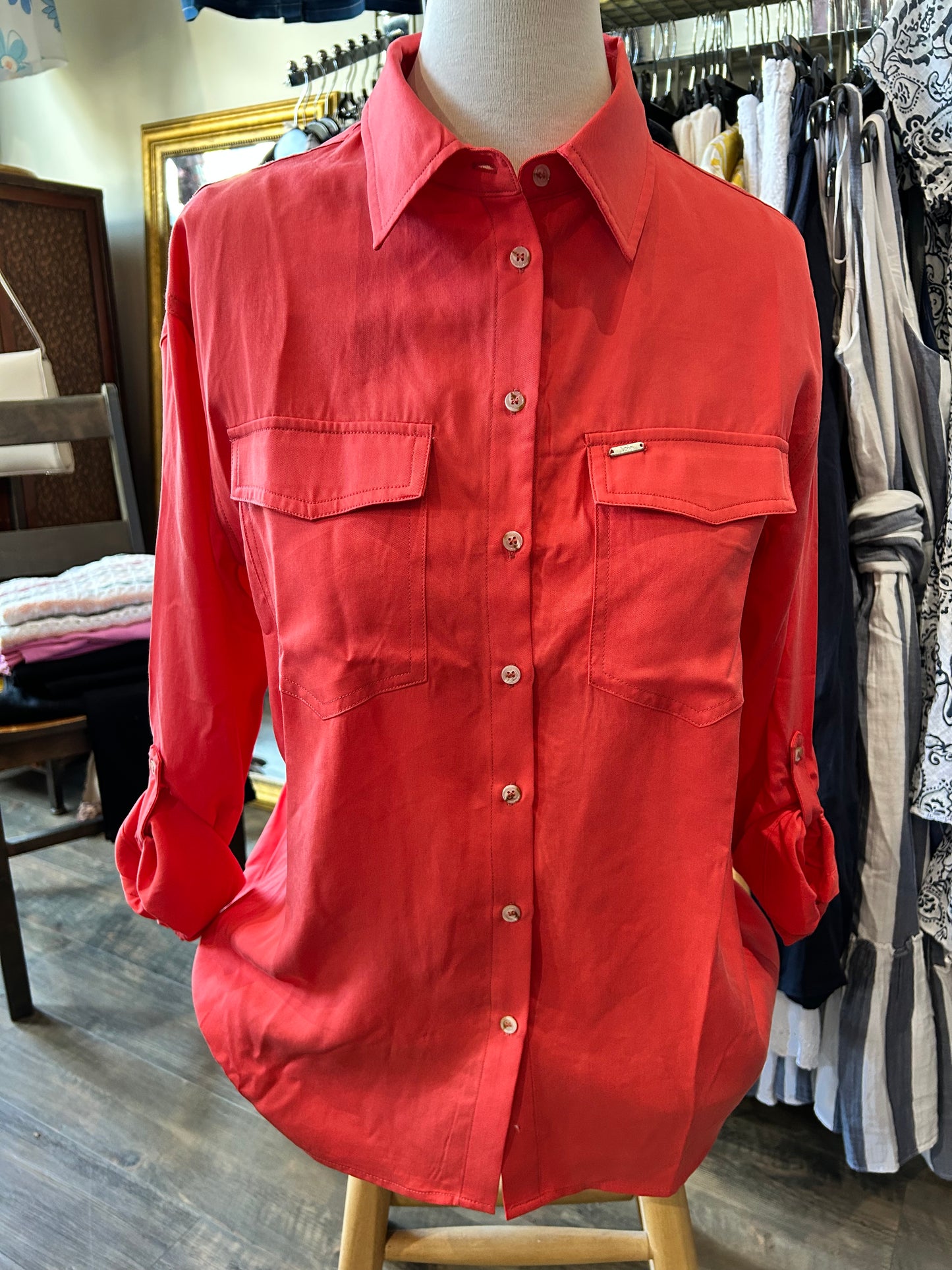 Lois – Rolled Sleeve Shirt