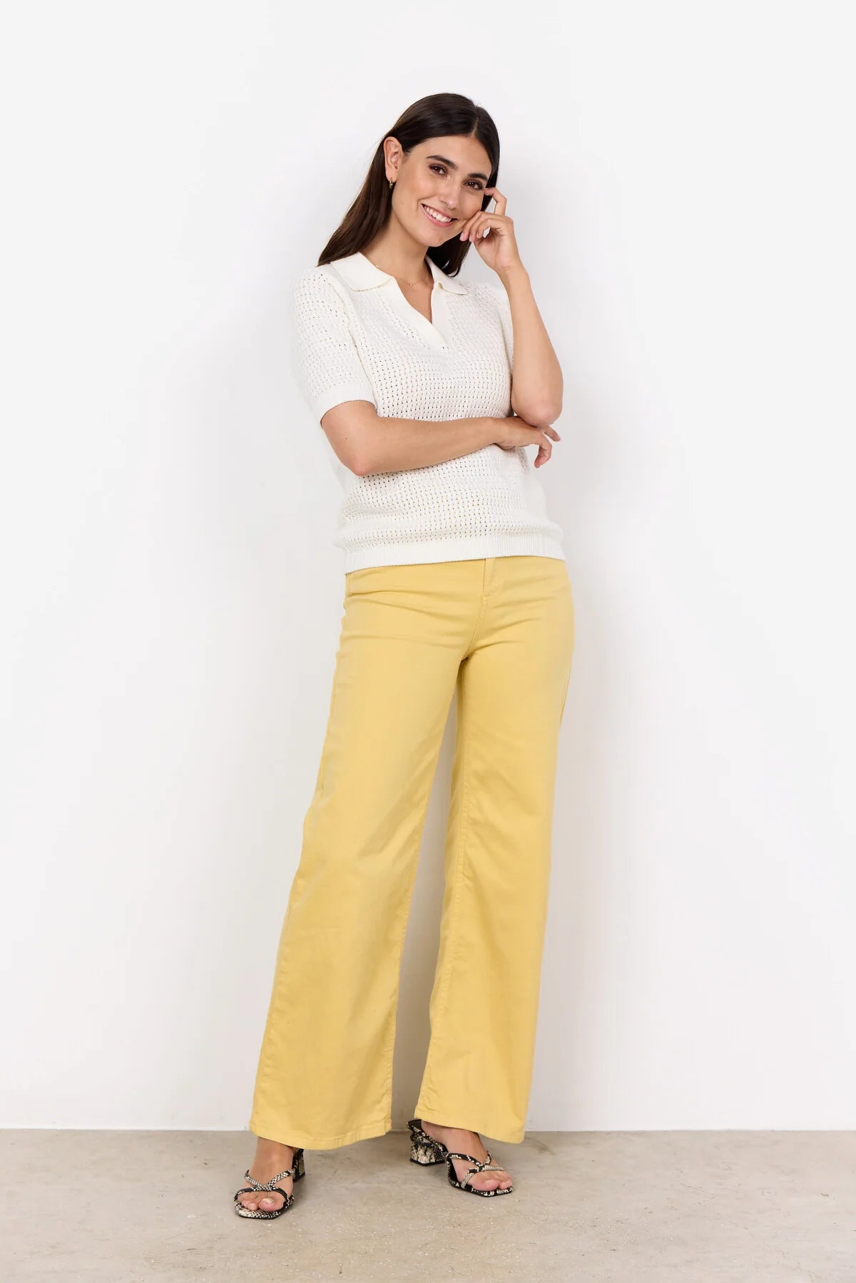 Soya Concept – Collared V-Neck Short Sleeve Sweater Tee (Denefa 3)