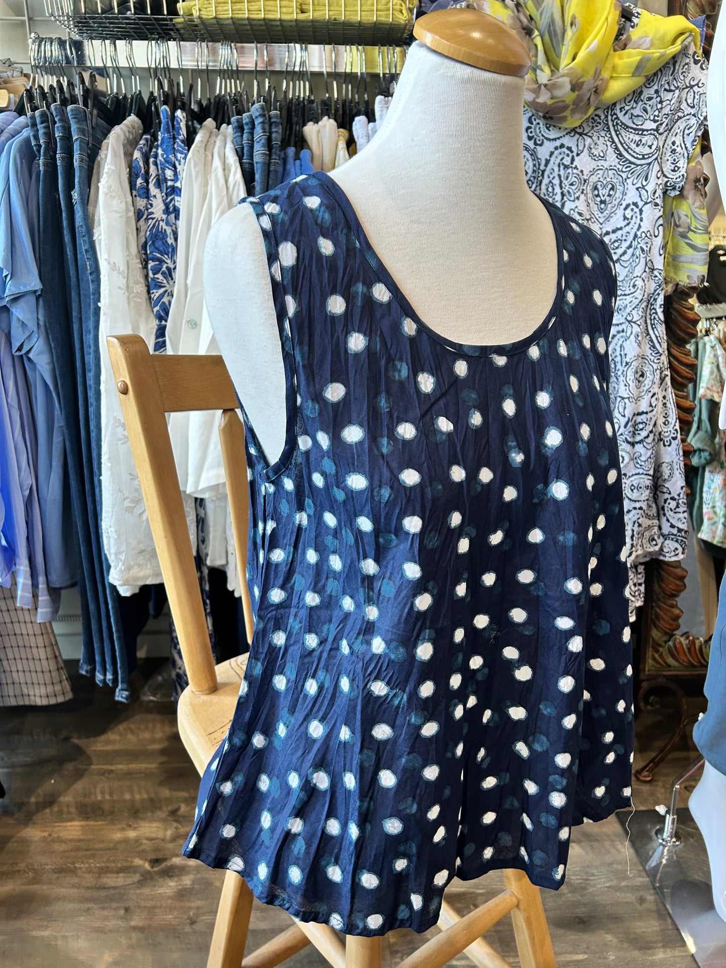 Dress Addict - Round Neck Tank Top