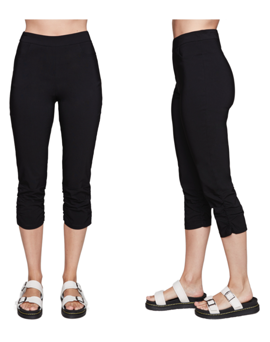 Carré Noir - Slip-On Capri with Ruched Bottom