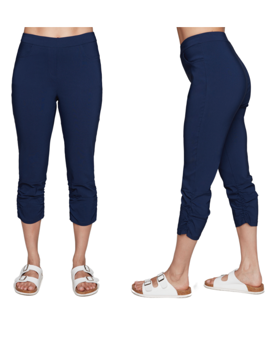 Carré Noir - Slip-On Capri with Ruched Bottom