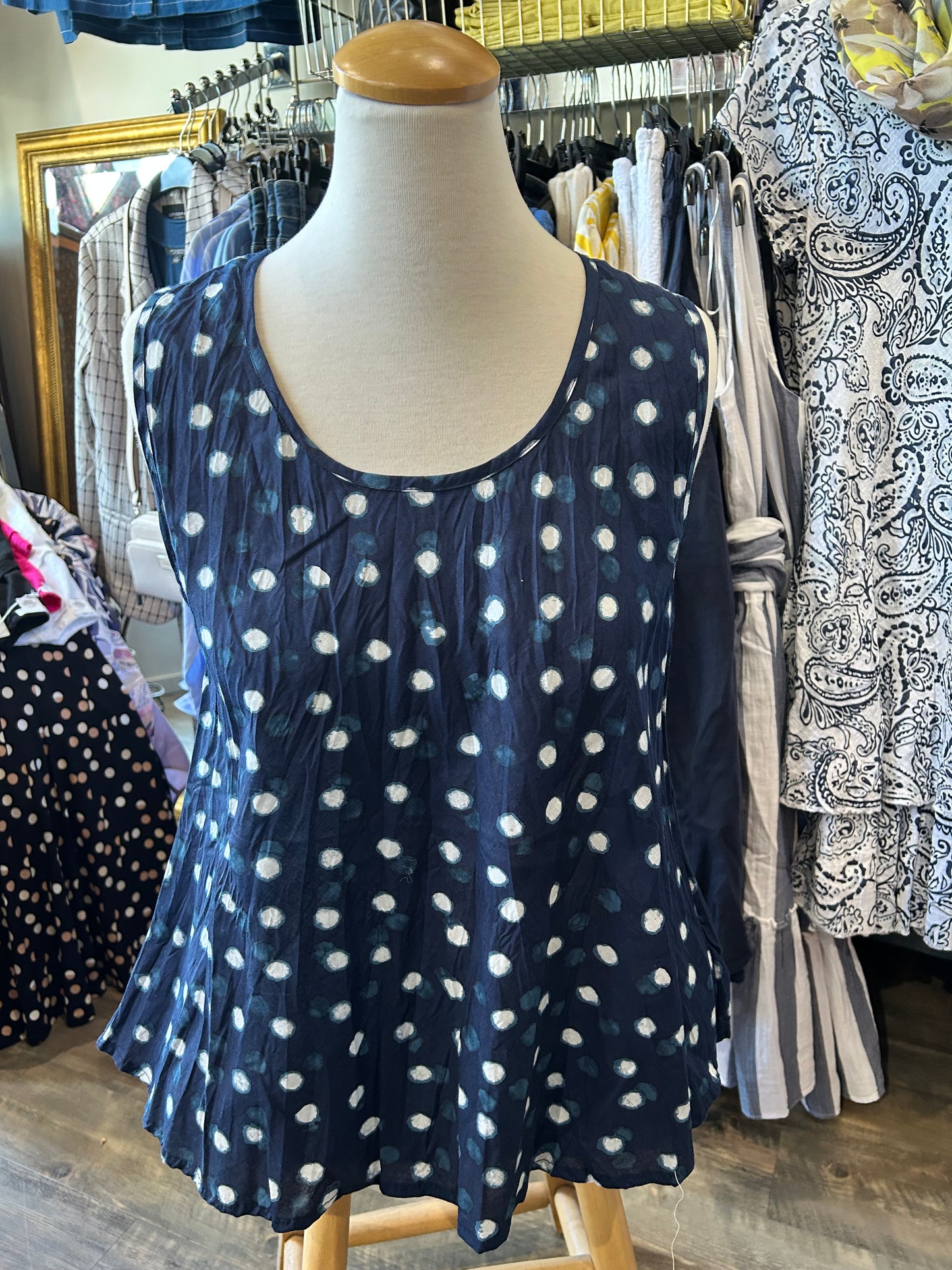 Dress Addict - Round Neck Tank Top
