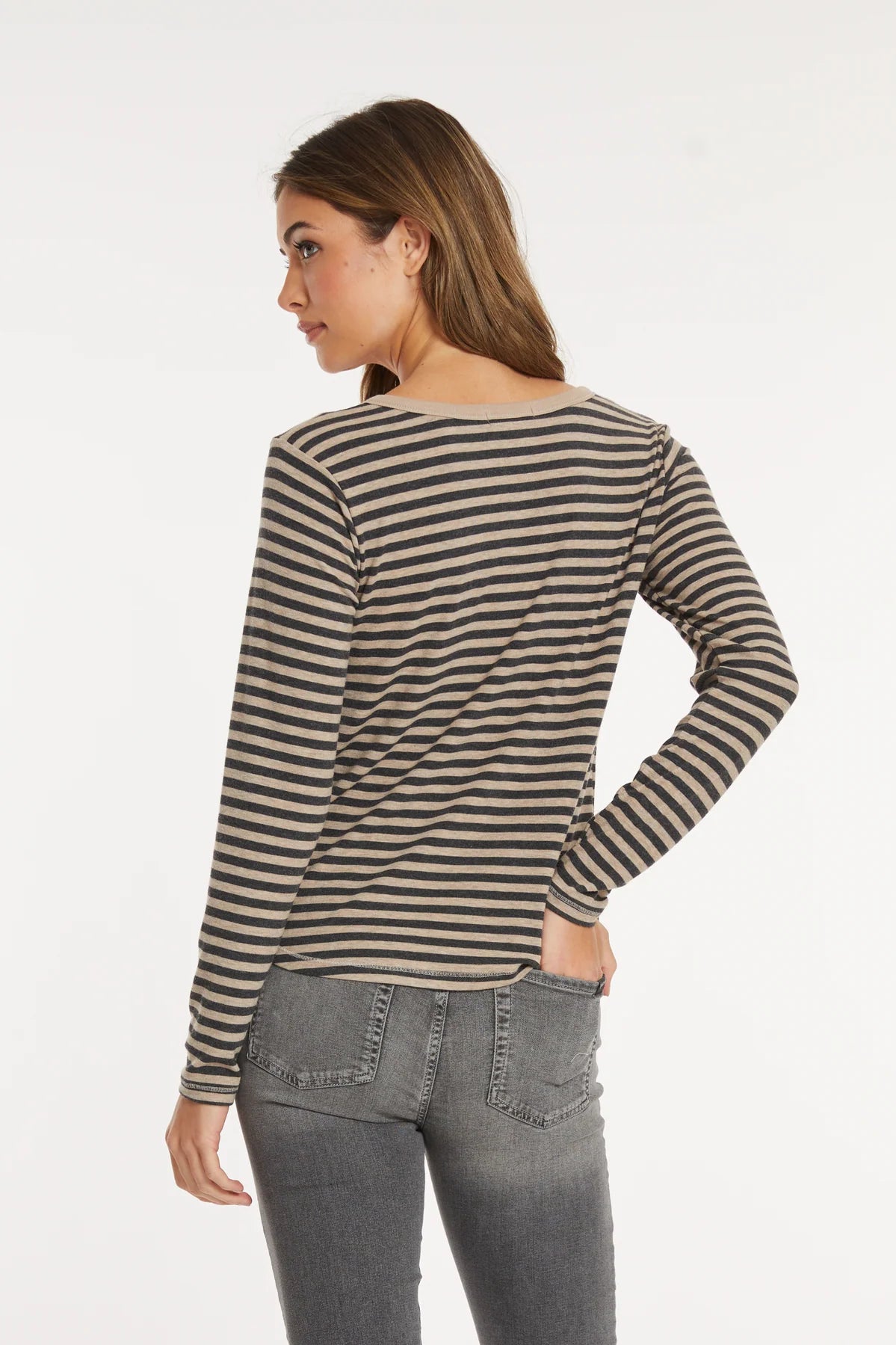 Mododoc - Slim Shirttail Henley, Dark Oat