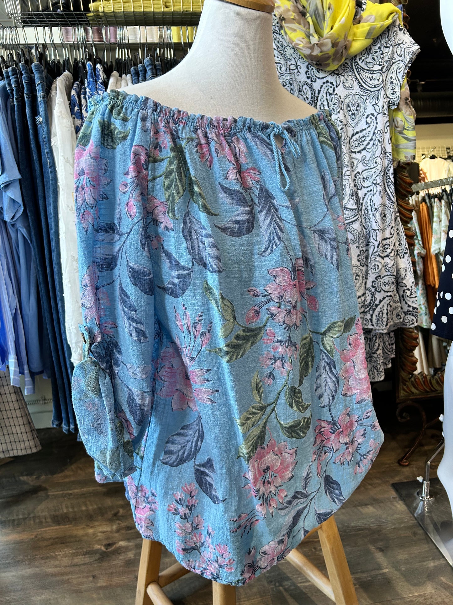 Cherishh – Flower Print Short Sleeve Tunic Top