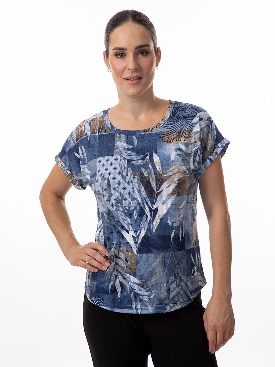 Model wearing Bali's navy and tan scoop neck foliage tee.