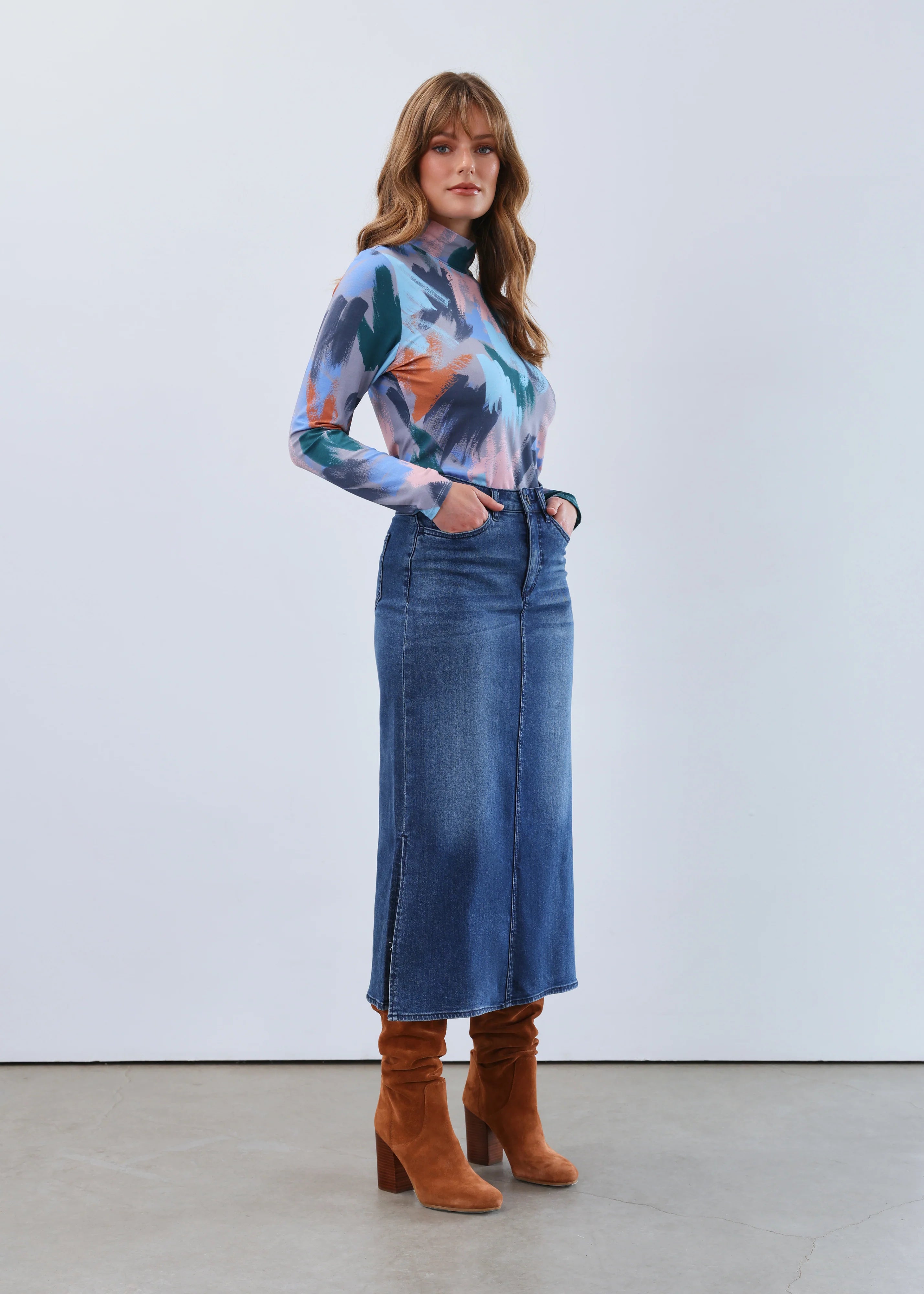 Front view of FDJ dark wash denim column skirt, Canadian boutique fashion.
