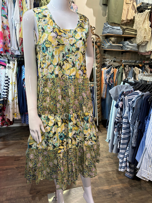 Dress Addict – Sleeveless Fit & Flare Dress with Front Pockets