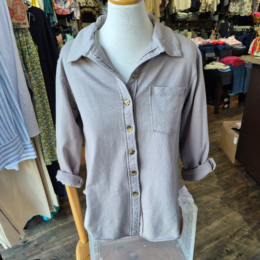 Mododoc – Long Sleeve Button Front Sweatshirt (Silver Frost)