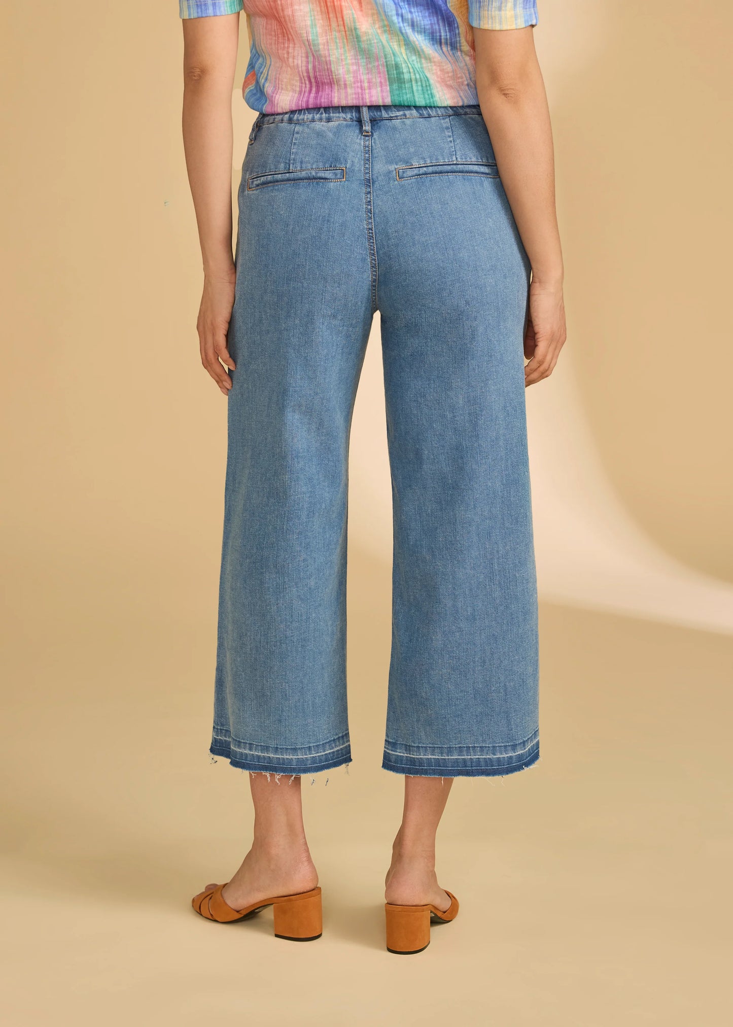 FDJ - Pull-On Wide Crop Trouser Denim, Medium Wash - Gayle's Fashions