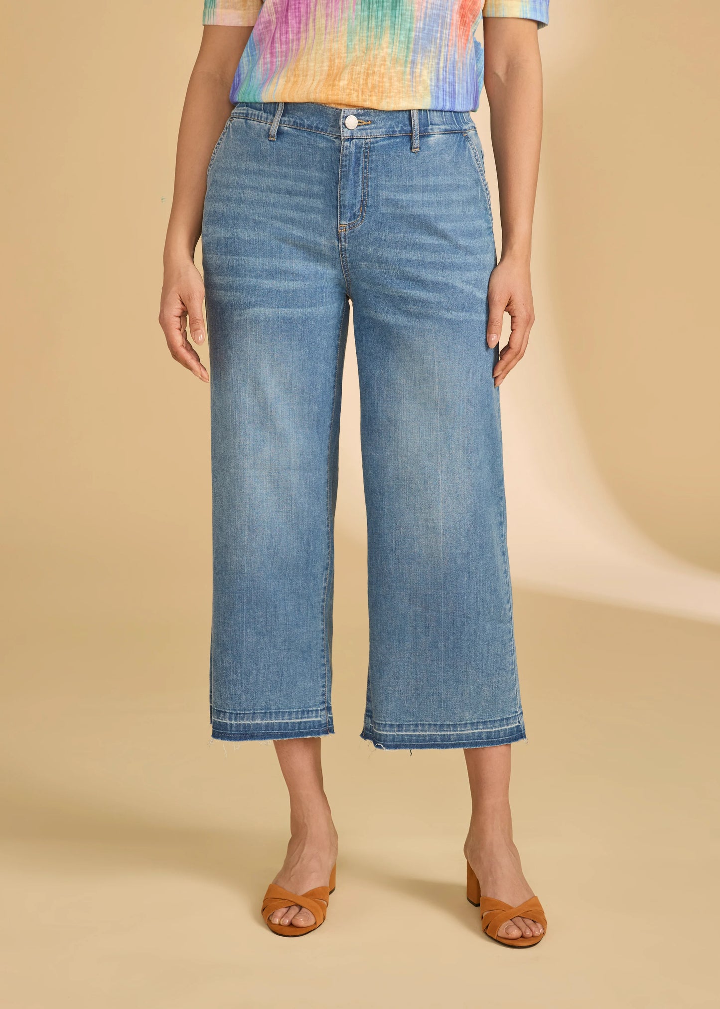 FDJ - Pull-On Wide Crop Trouser Denim, Medium Wash - Gayle's Fashions