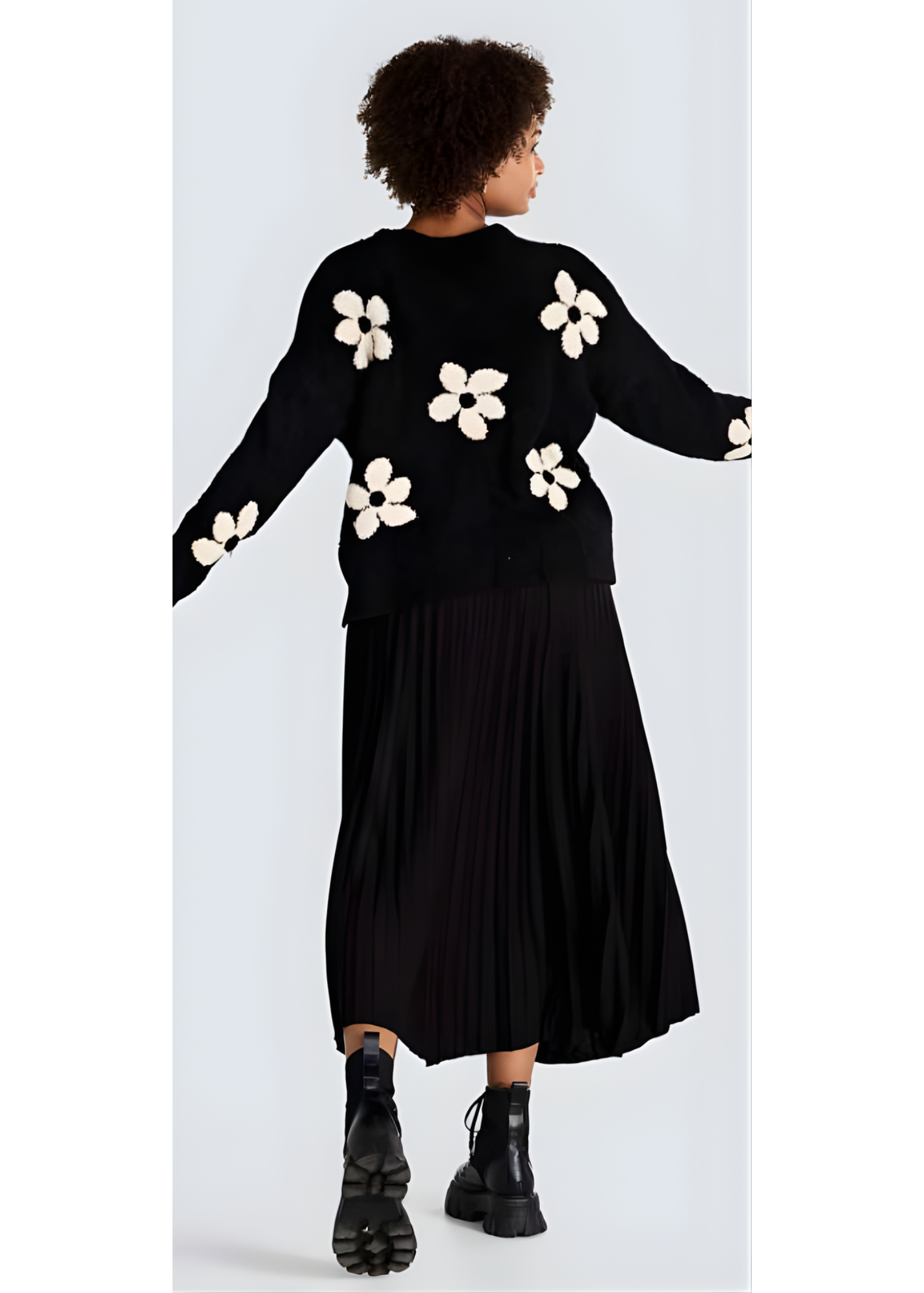 Jessica Laura – Boat Neck Knit Sweater with Flowers