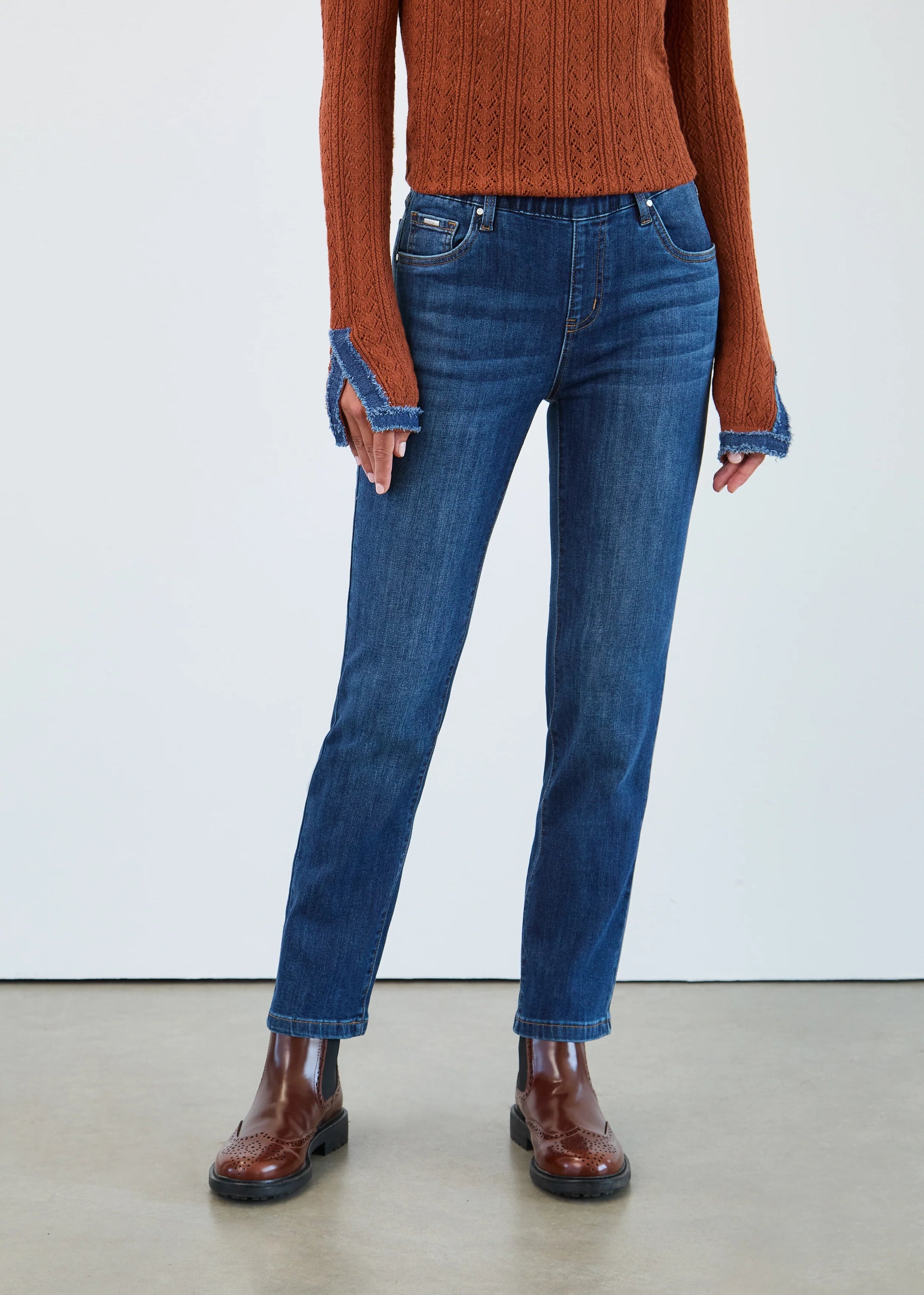 FDJ basic pull-on straight ankle jeans in dark blue, women’s denim Canada.