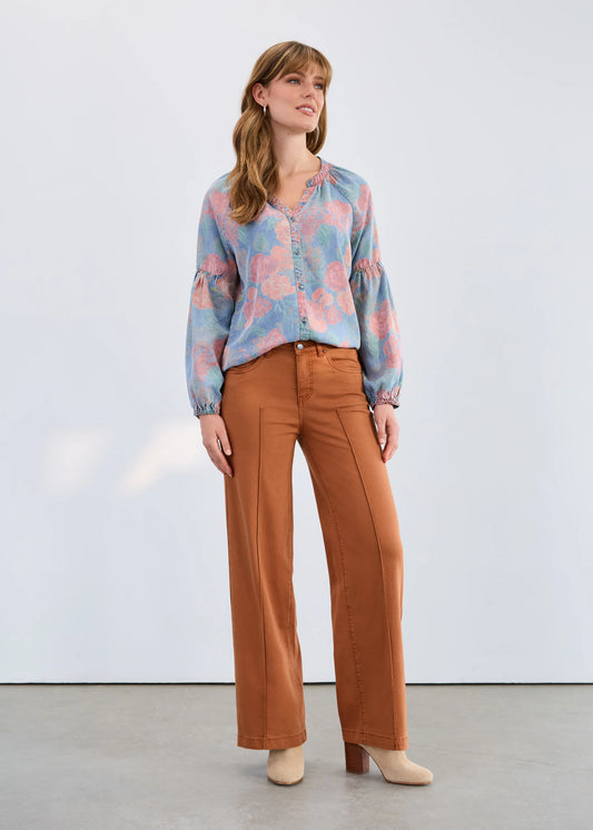Woman modeling FDJ Olivia Wide Leg Jeans in bronze, high-waist denim Canada.