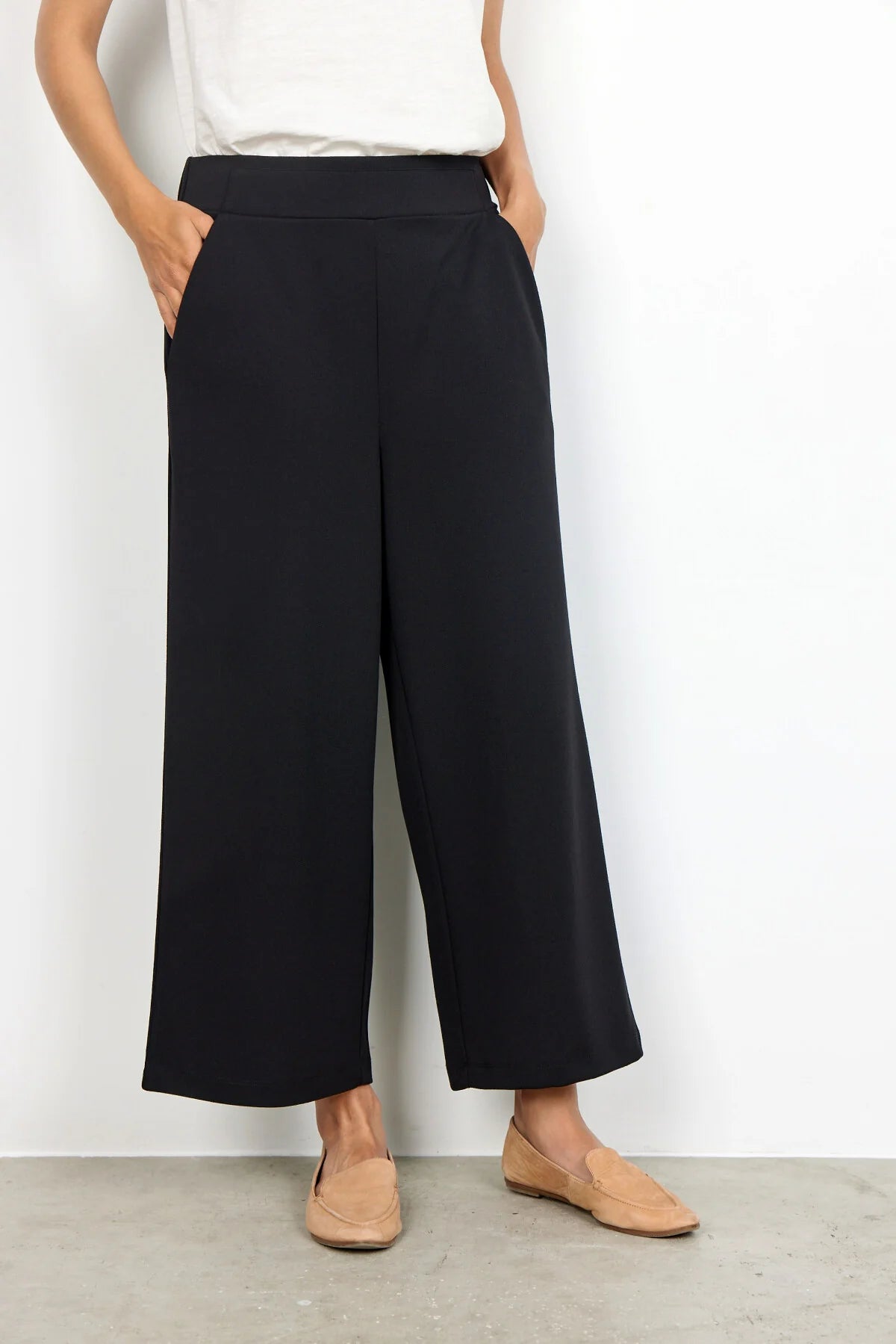 Soya Concept - Siham 36 Wide Leg Crop Pant in Black