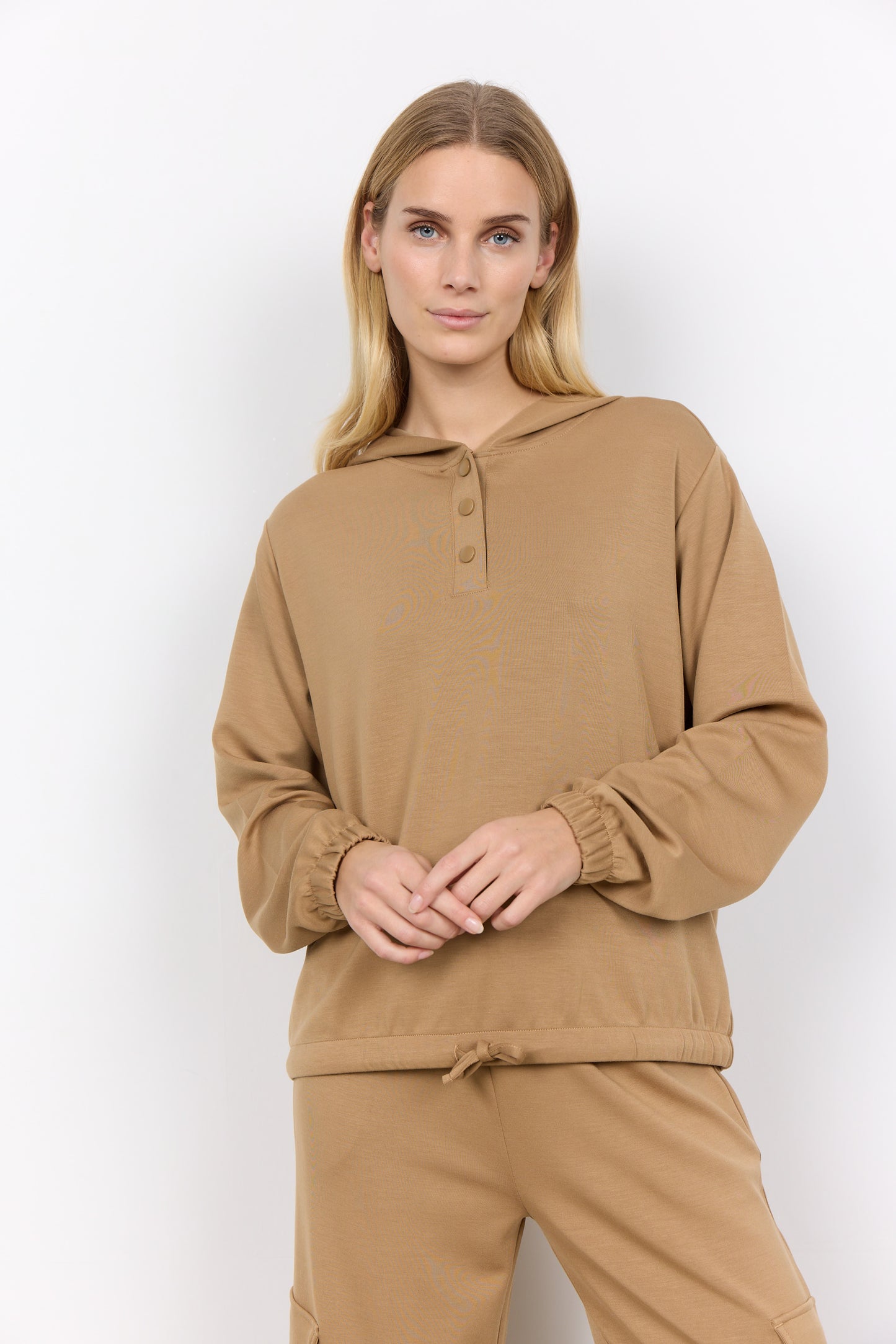 Soya Concept - Banu Hooded Pullover in Brown