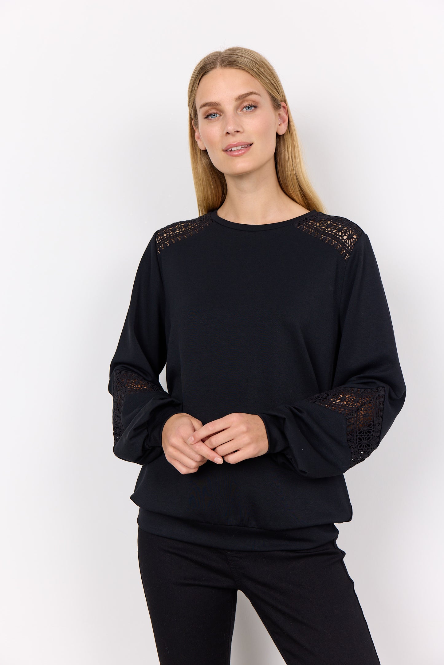 Soya Concept - BANU Soft Sweatshirt in Black