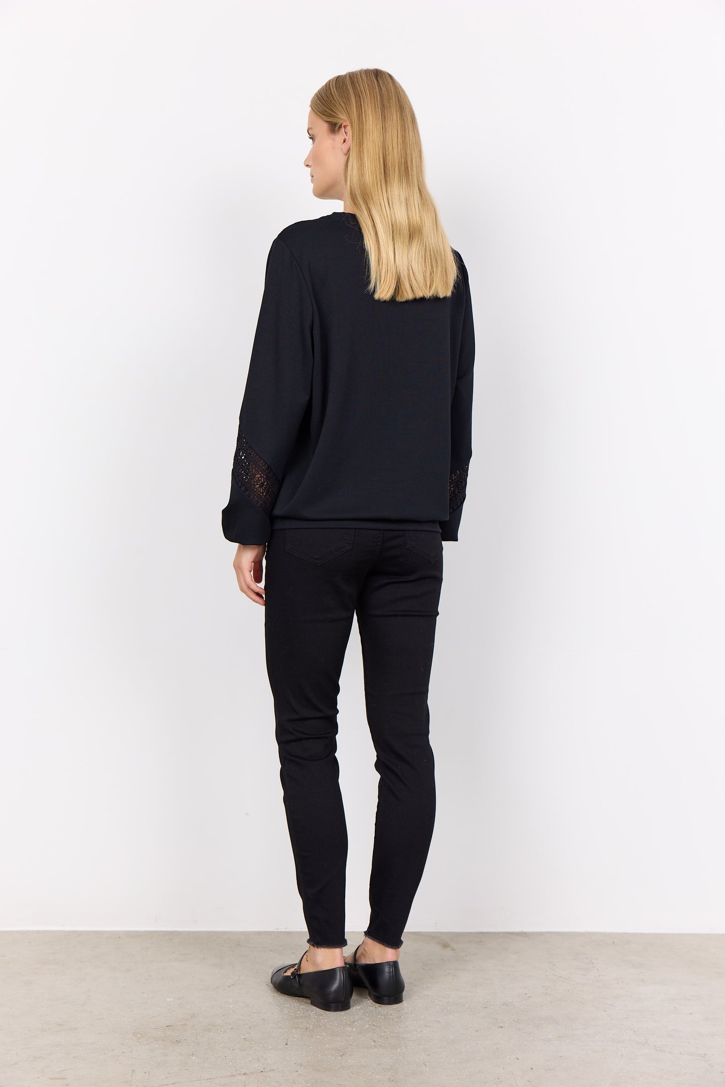 Soya Concept - BANU Soft Sweatshirt in Black