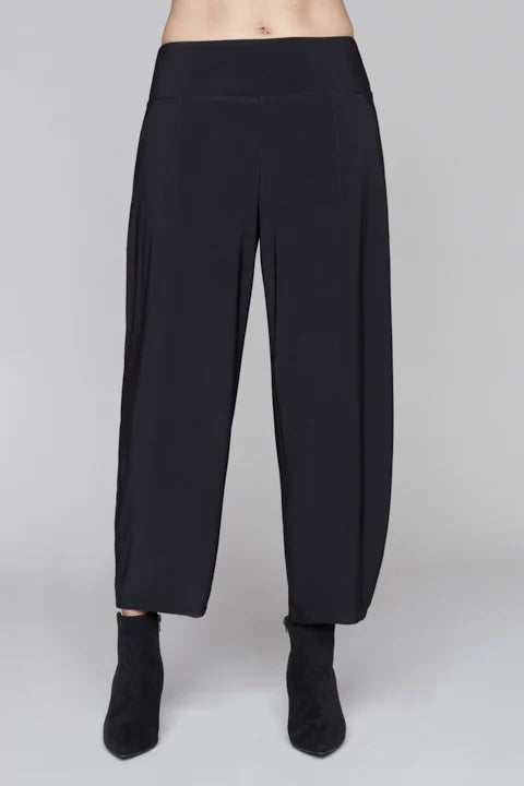 Compli K - Cropped Loose Knit Pants, Black