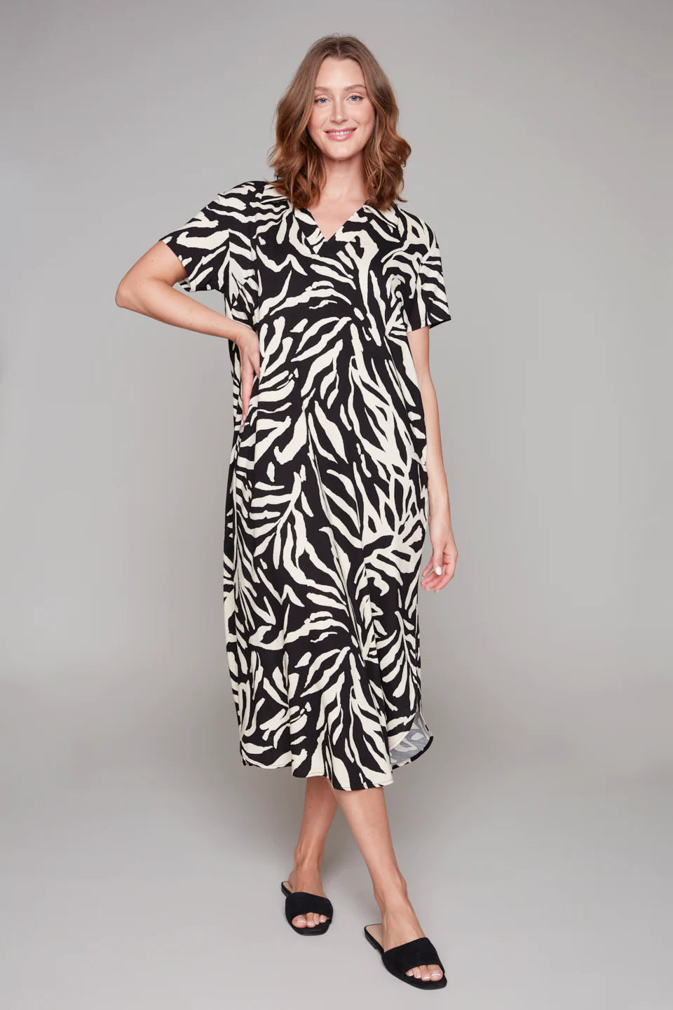 Compli K – Collared Dress with Pockets