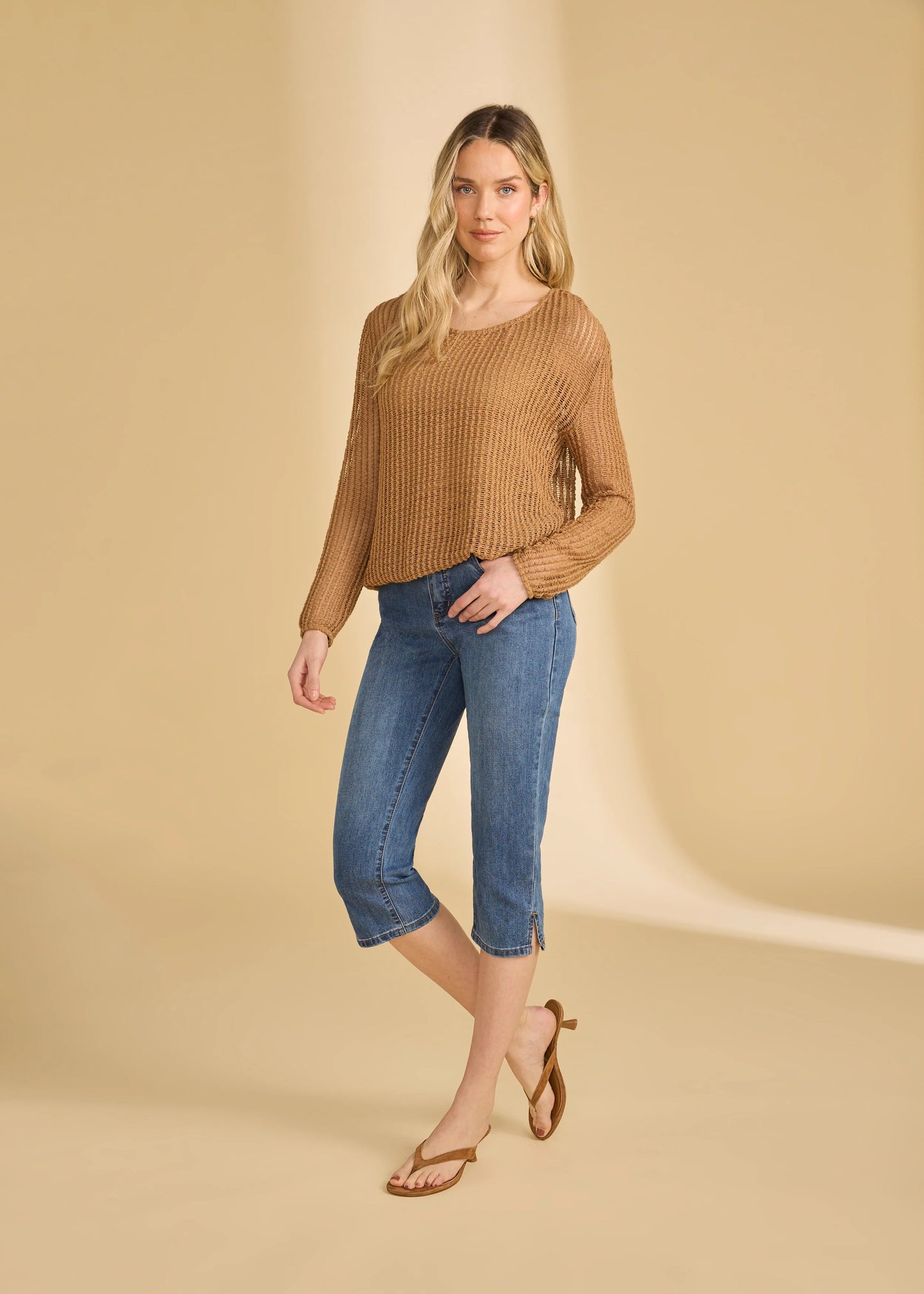 FDJ – Basic Suzanne Capri (Medium Wash)