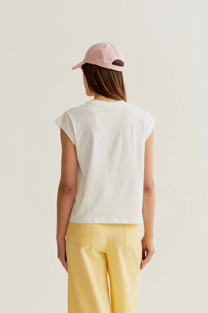 Compañía Fantástica – Cat Print Wide Shoulder Tee