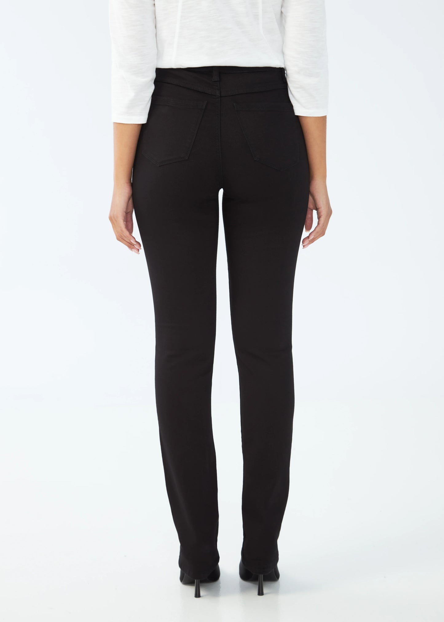Back view of FDJ black Suzanne straight leg jeans, women’s denim Canada.