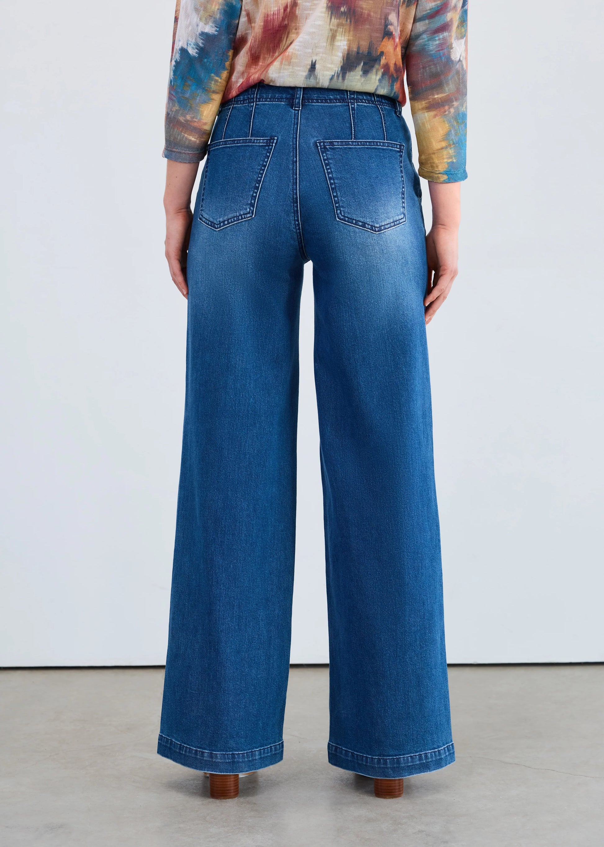 Back view FDJ Suzanne wide trouser jeans, dark wash denim for women.
