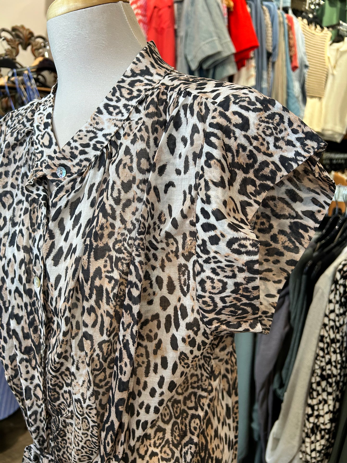 Jessica Laura – Leopard Cap Sleeve Blouse