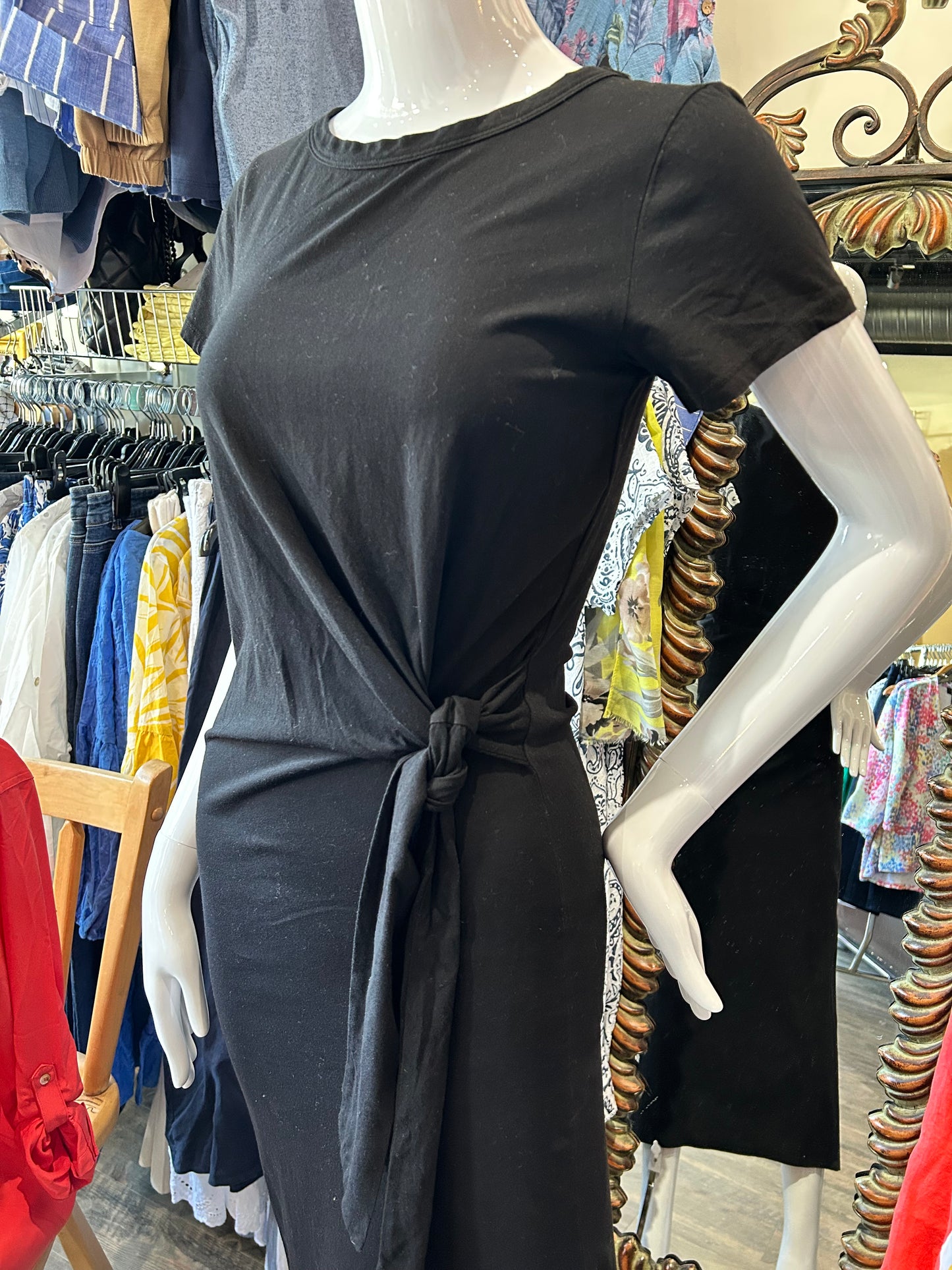 Bobi - Tie Waist Detail Short Sleeve Midi Dress