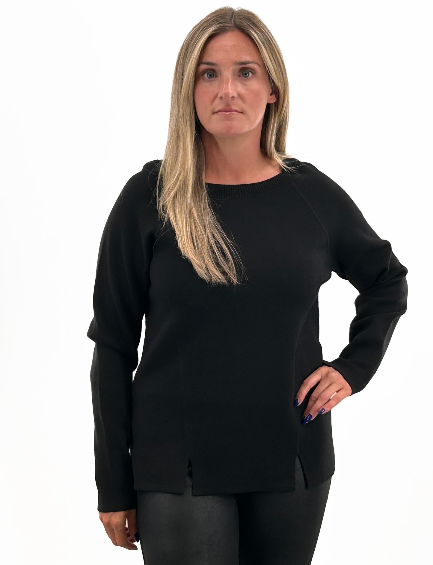 Orly - Raglan Cut Pullover in Black