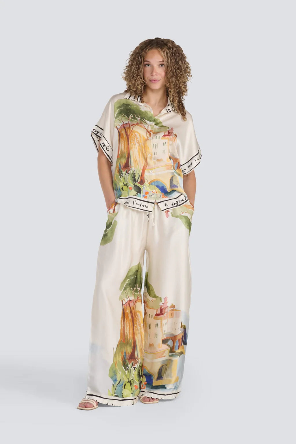 Jessica Laura – Italy Print Button-Up Blouse