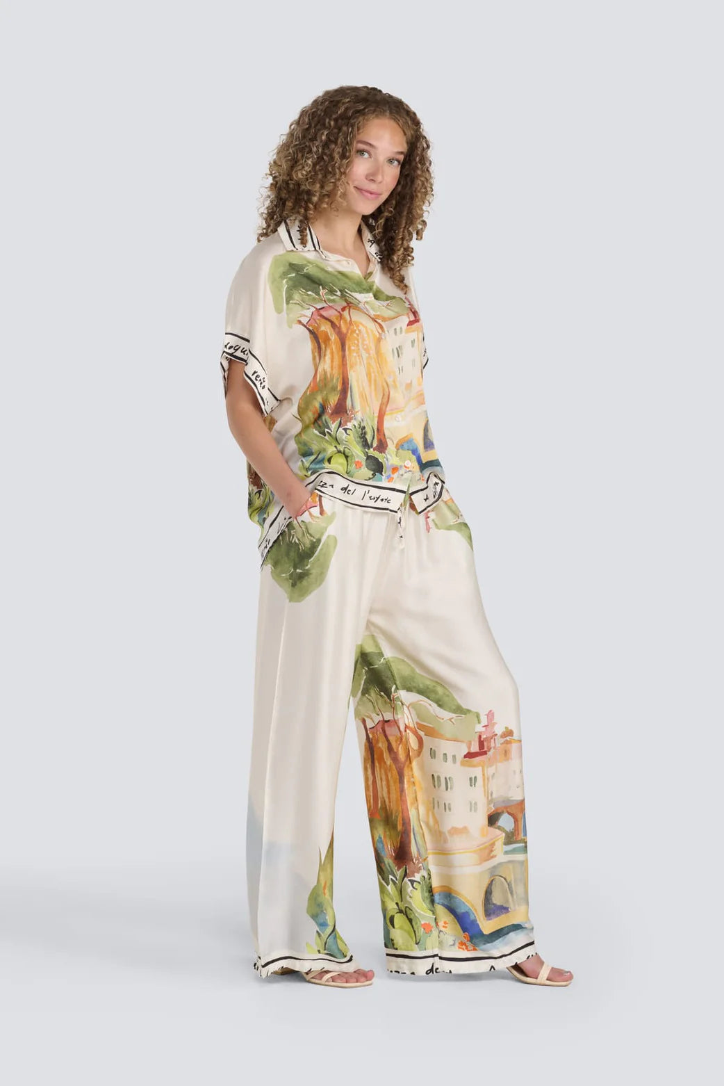 Jessica Laura – Italy Print Button-Up Blouse
