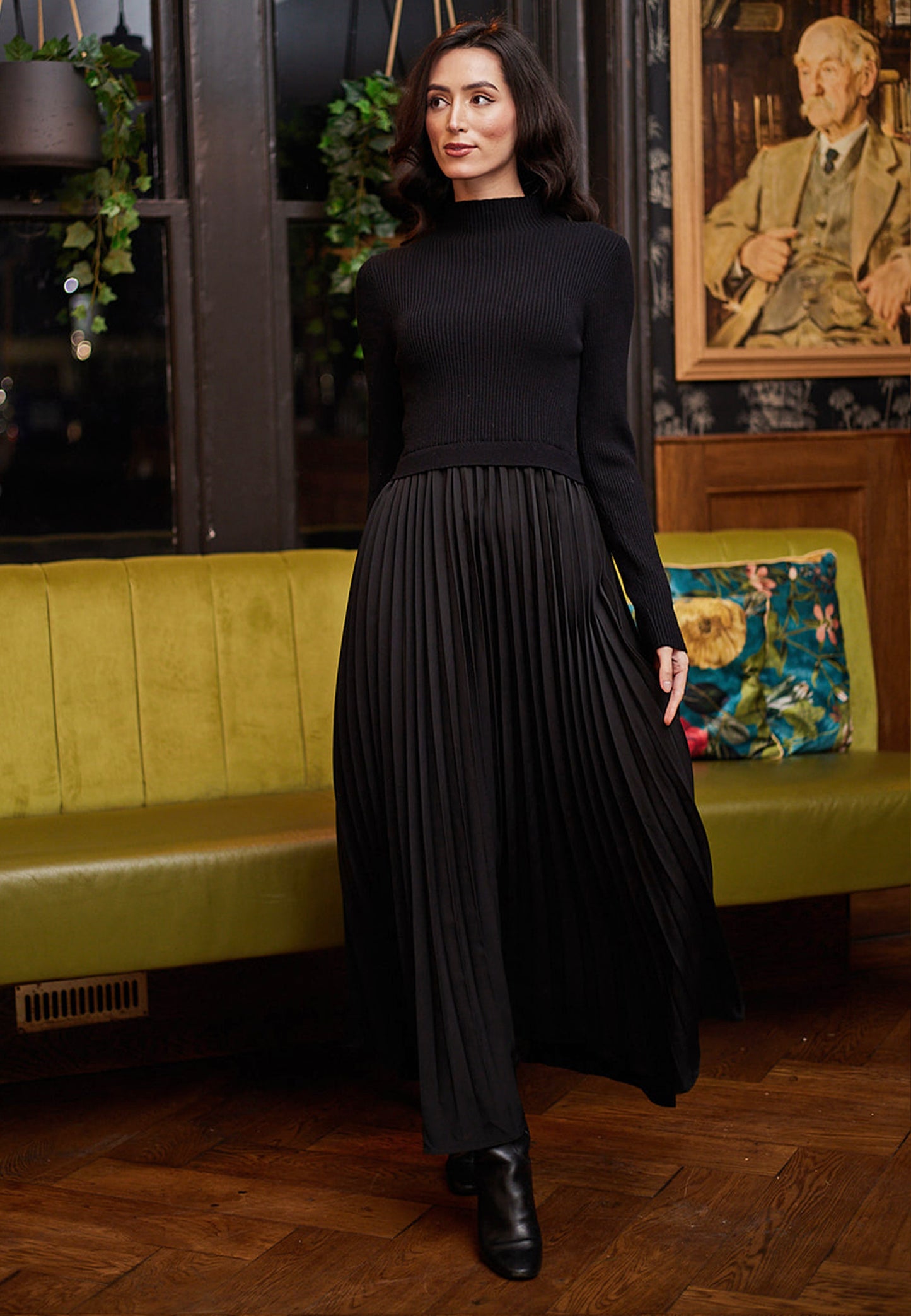 Angeleye – Brompton Sweater & Pleated Skirt One‑Piece, Black