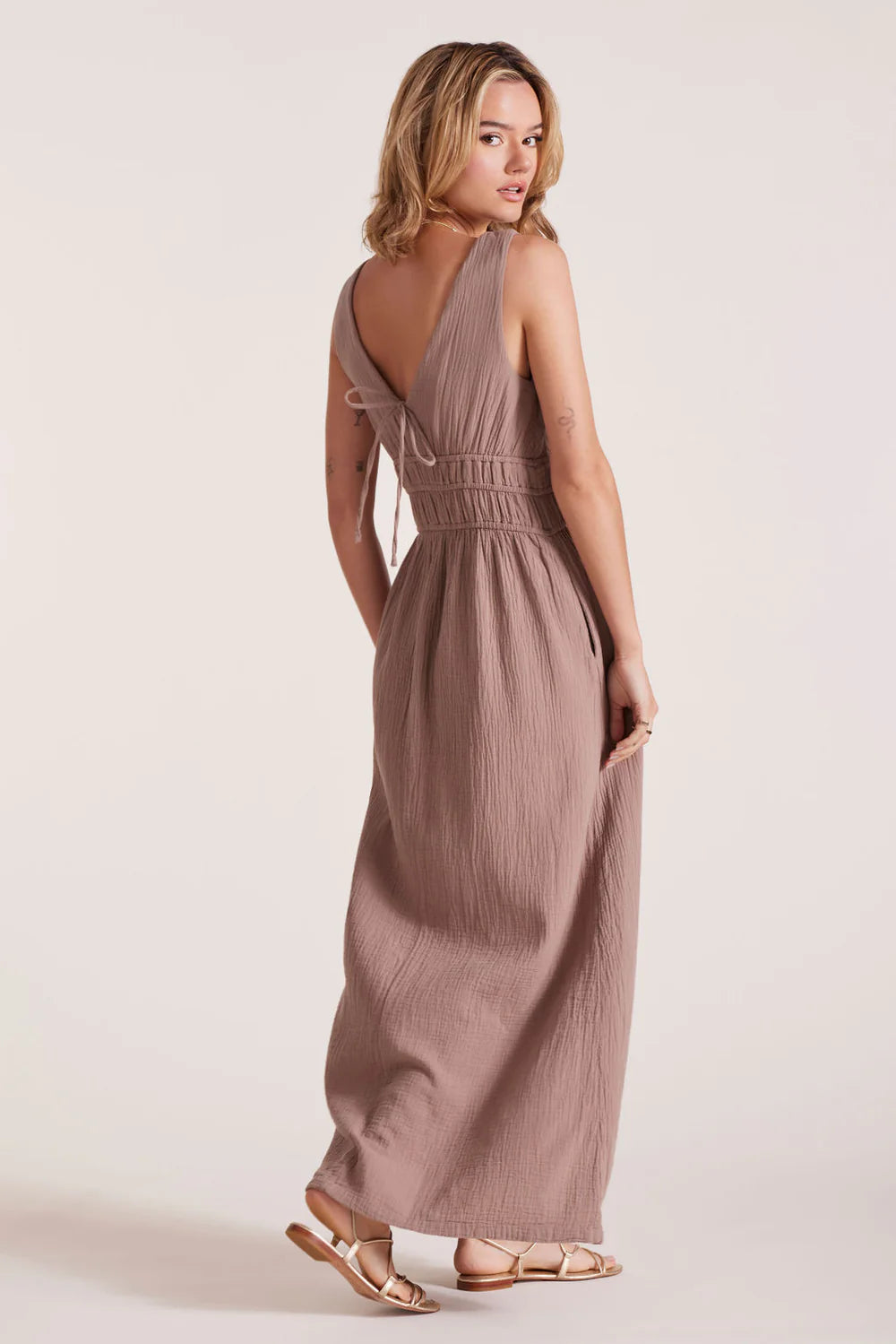 Bobi – V-Neck Smocked Tank Dress (Earthy)