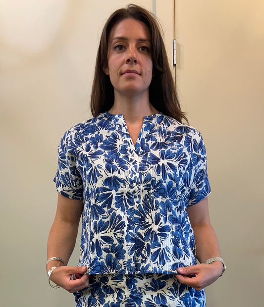 Dress Addict - Blue/White Floral Top