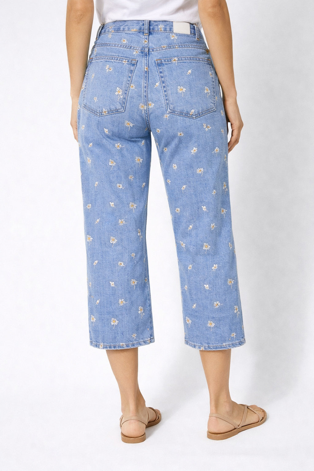 Lois – Gigi Regular Waist 7/8 Jeans with Daisy Embellishments (Bleach) - Gayle's Fashions