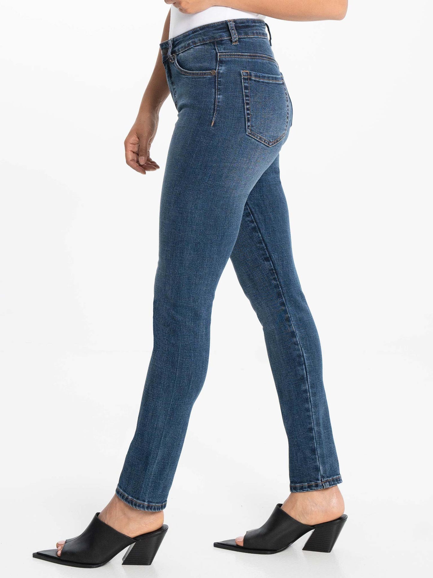 Lois - Georgia Slim-Leg Jean