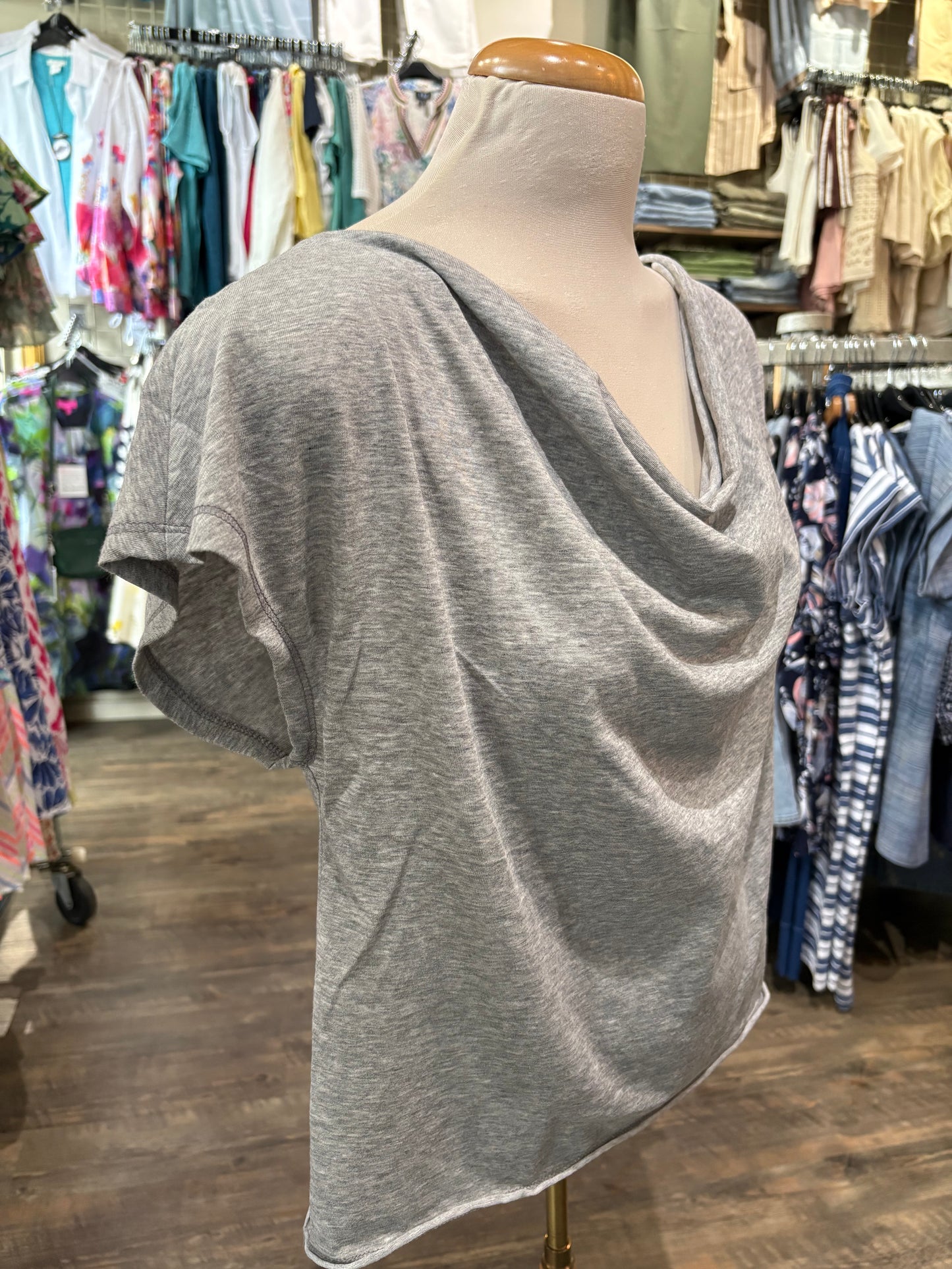 Mododoc – Open Cowl Neck Crop Top