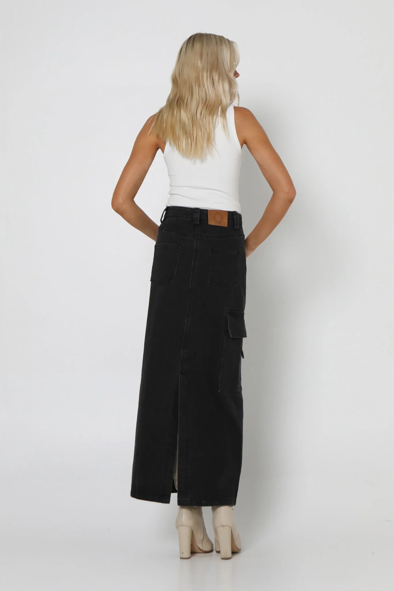 Lost in Lunar - Oslo Maxi Skirt in Black